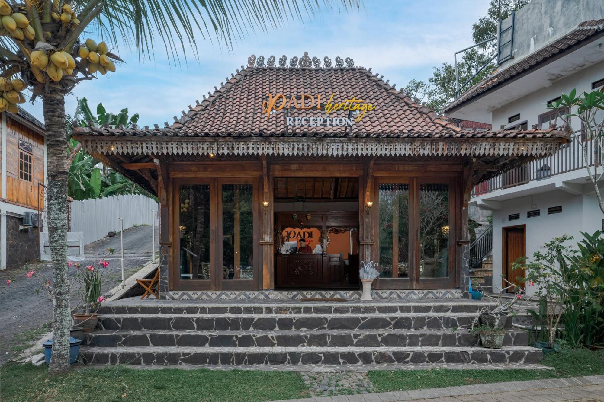 ปาดี เฮอริเทจ โฮเต็ล Hotel มะลัง ภายนอก รูปภาพ